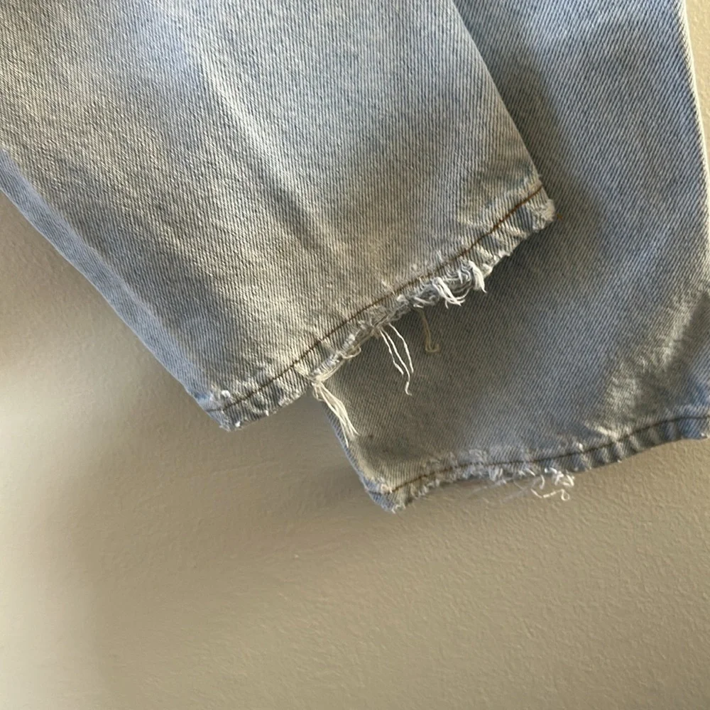 Levi's 505 red tab faded distressed Jean's 30 x 34